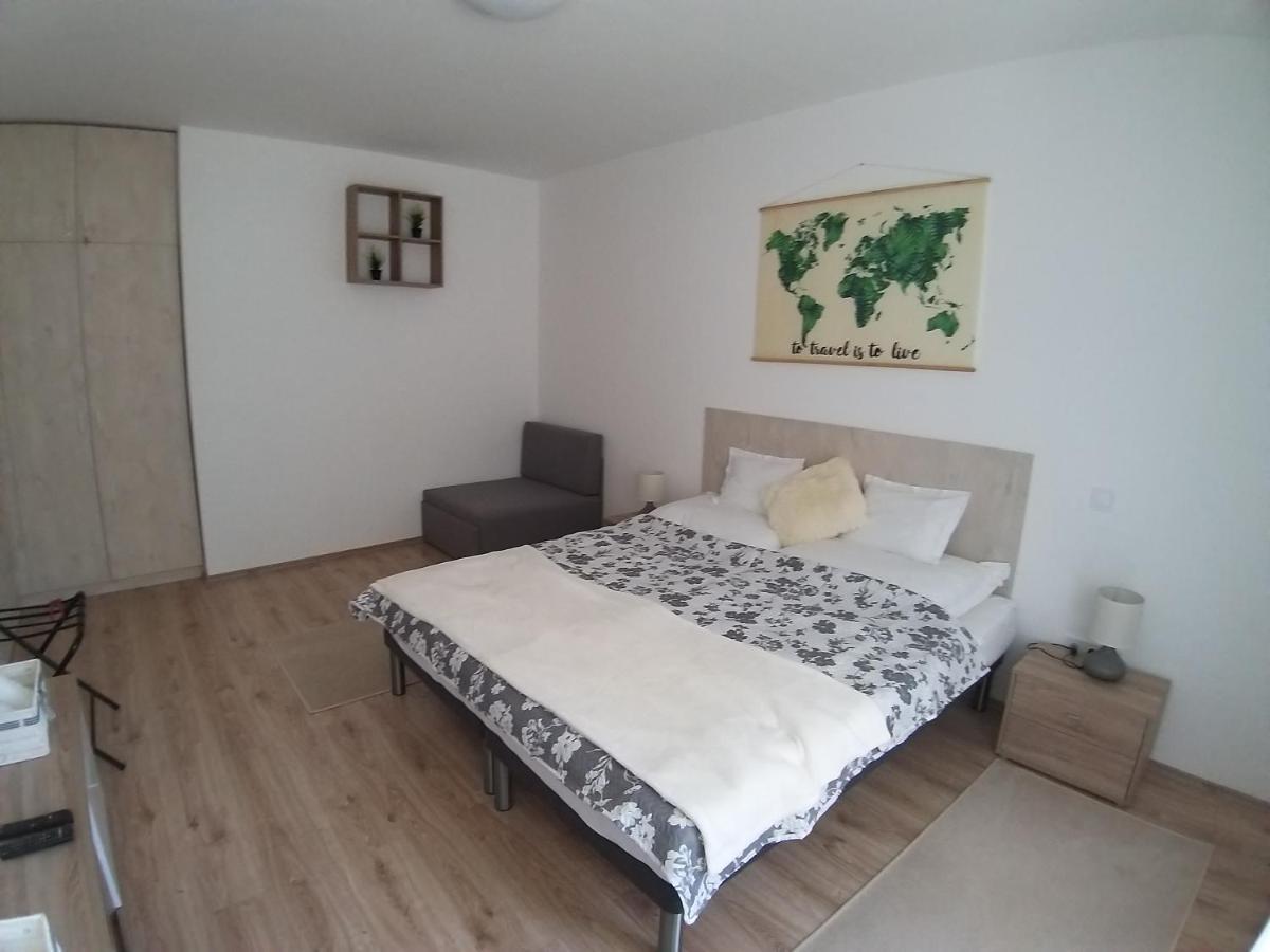Helios Apartman Szeged Apartment Exterior photo