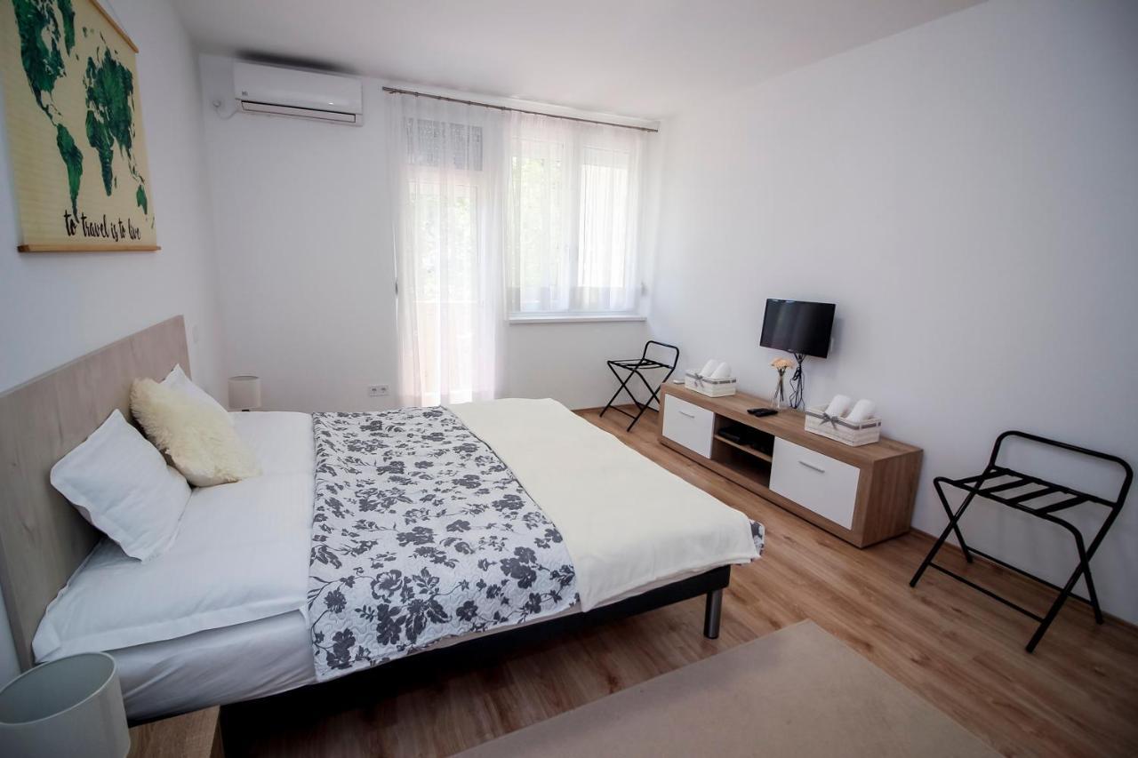 Helios Apartman Szeged Apartment Exterior photo